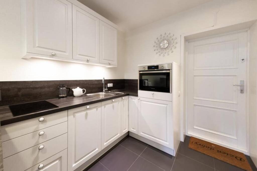 Apartamenty-Mi Crystal Varsóvia Exterior foto